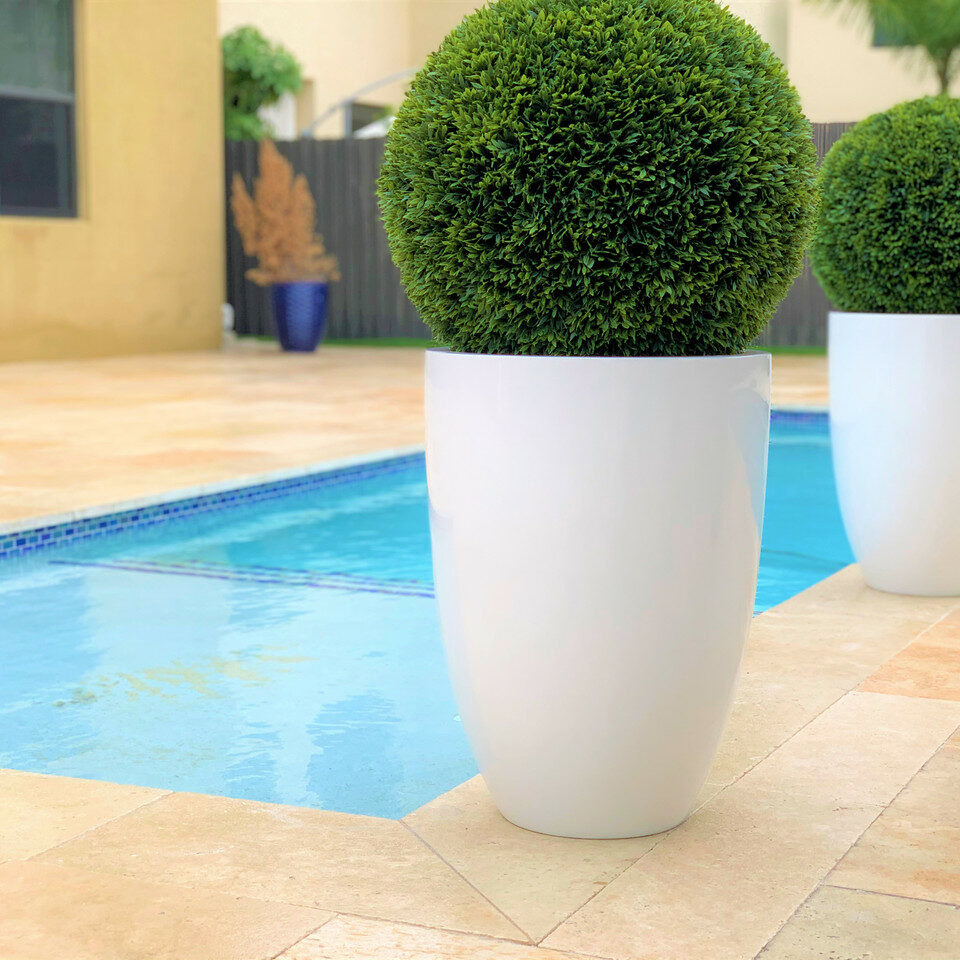 Ben L Fiberglass with 20" Topiary